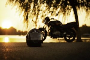 7 Reasons why you shouldn't buy a used second-hand helmet - Motor Gear